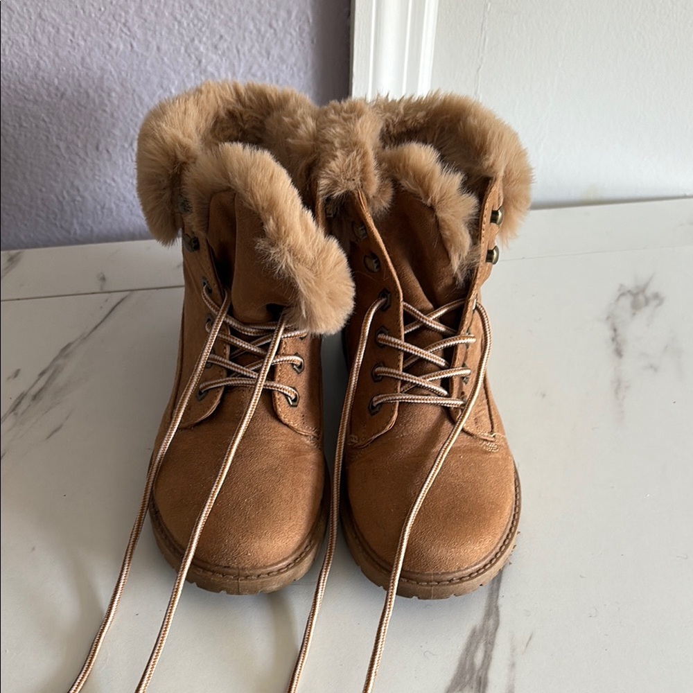 Rock & Candy Tan Ankle Boots with Fur Lining . Worn once in excellent condition.